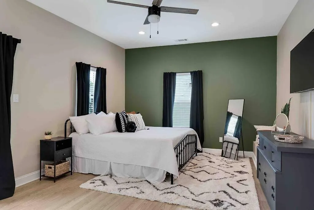 Villa Memphis Midtown Oasis In The Heart Of Midtown!