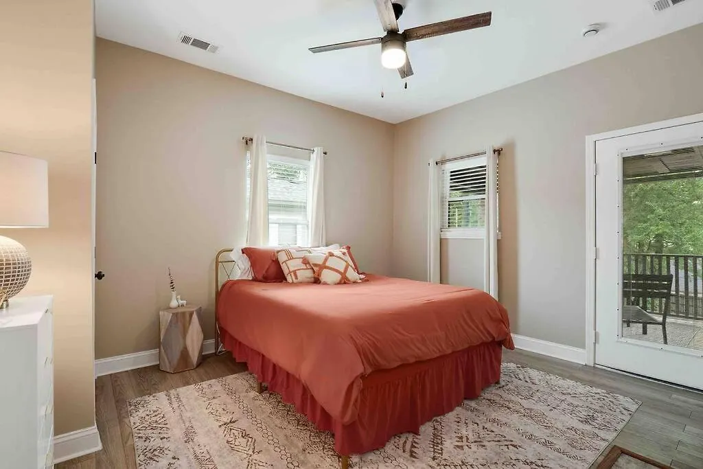 Villa Memphis Midtown Oasis In The Heart Of Midtown!