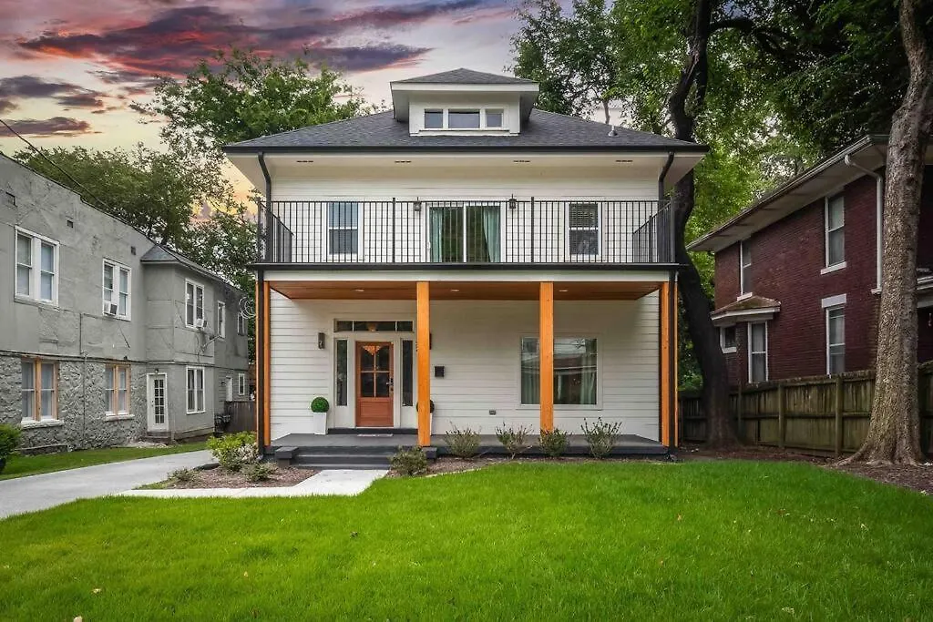 Memphis Midtown Oasis In The Heart Of Midtown! 빌라